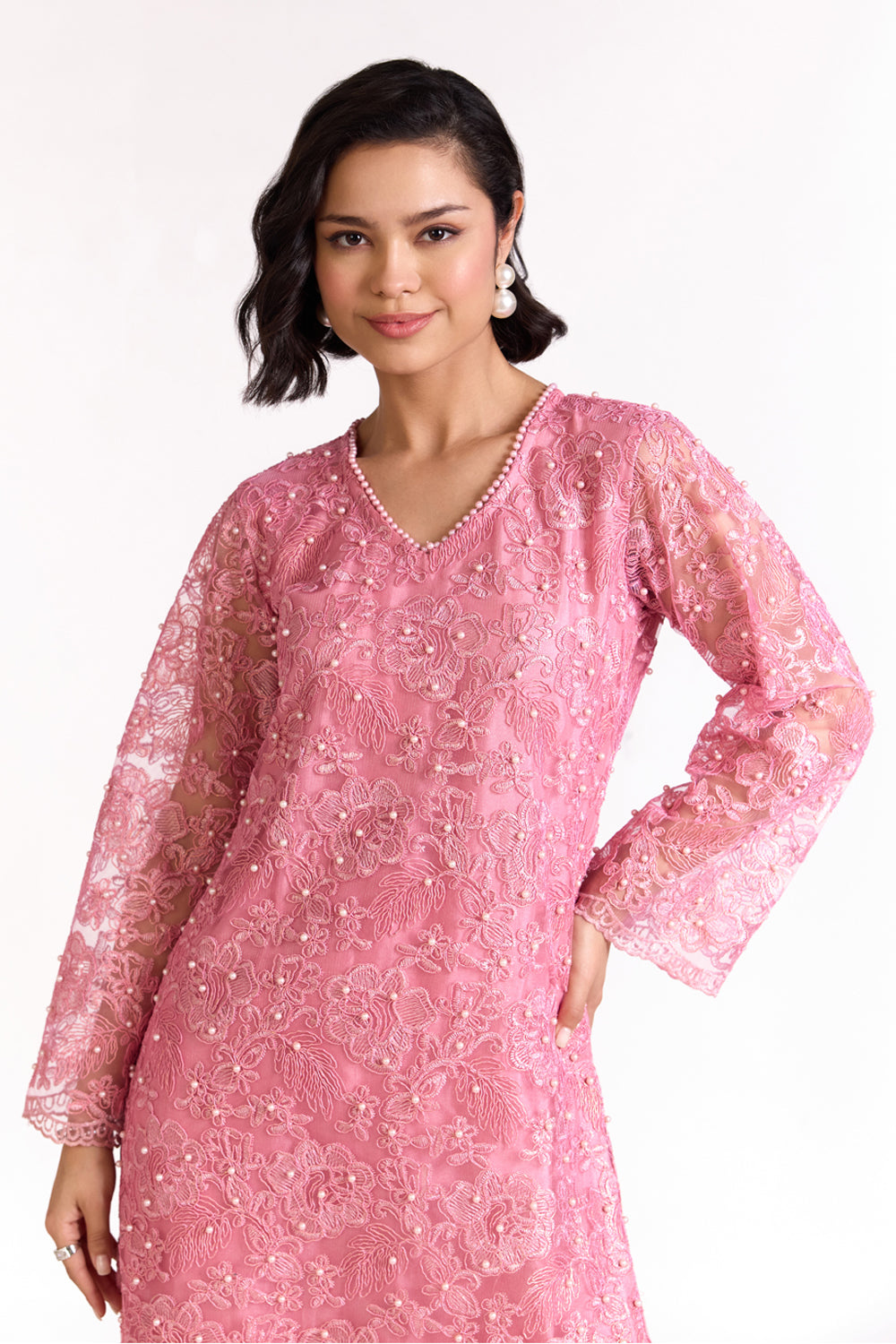 Sia Embroidered Kurta Set