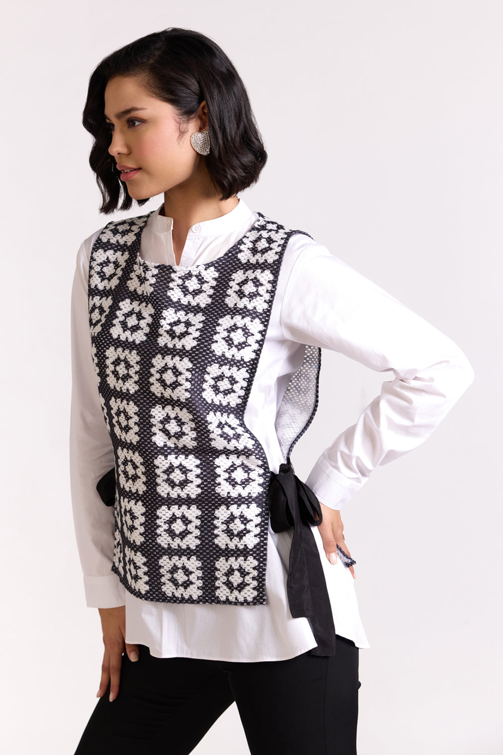 Astor Tie-up Vest
