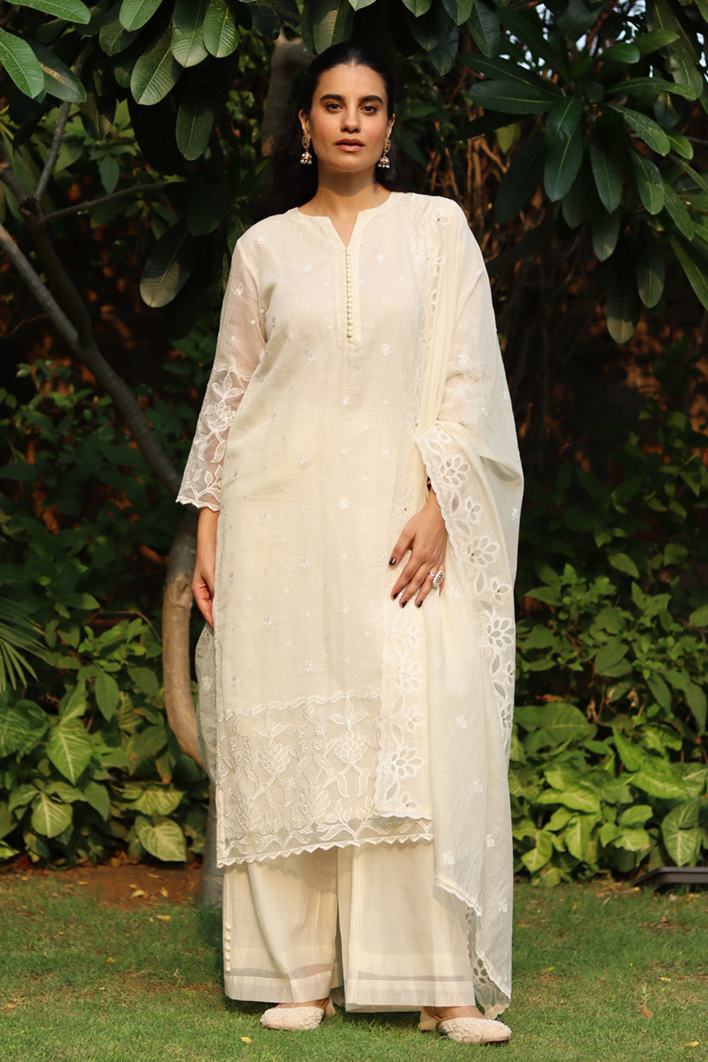 Off-White Embroidered Kurta Pants Set