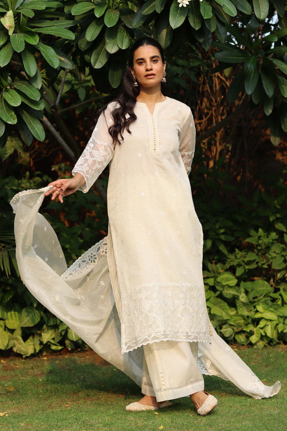Off-White Embroidered Kurta Pants Set
