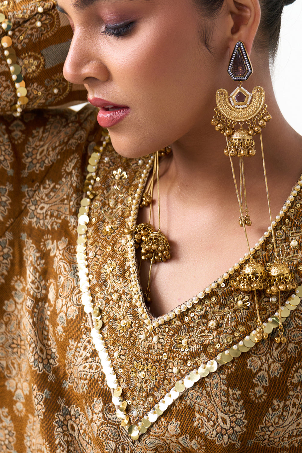 Hania Embroidered Shawl Kaftan (Mustard)