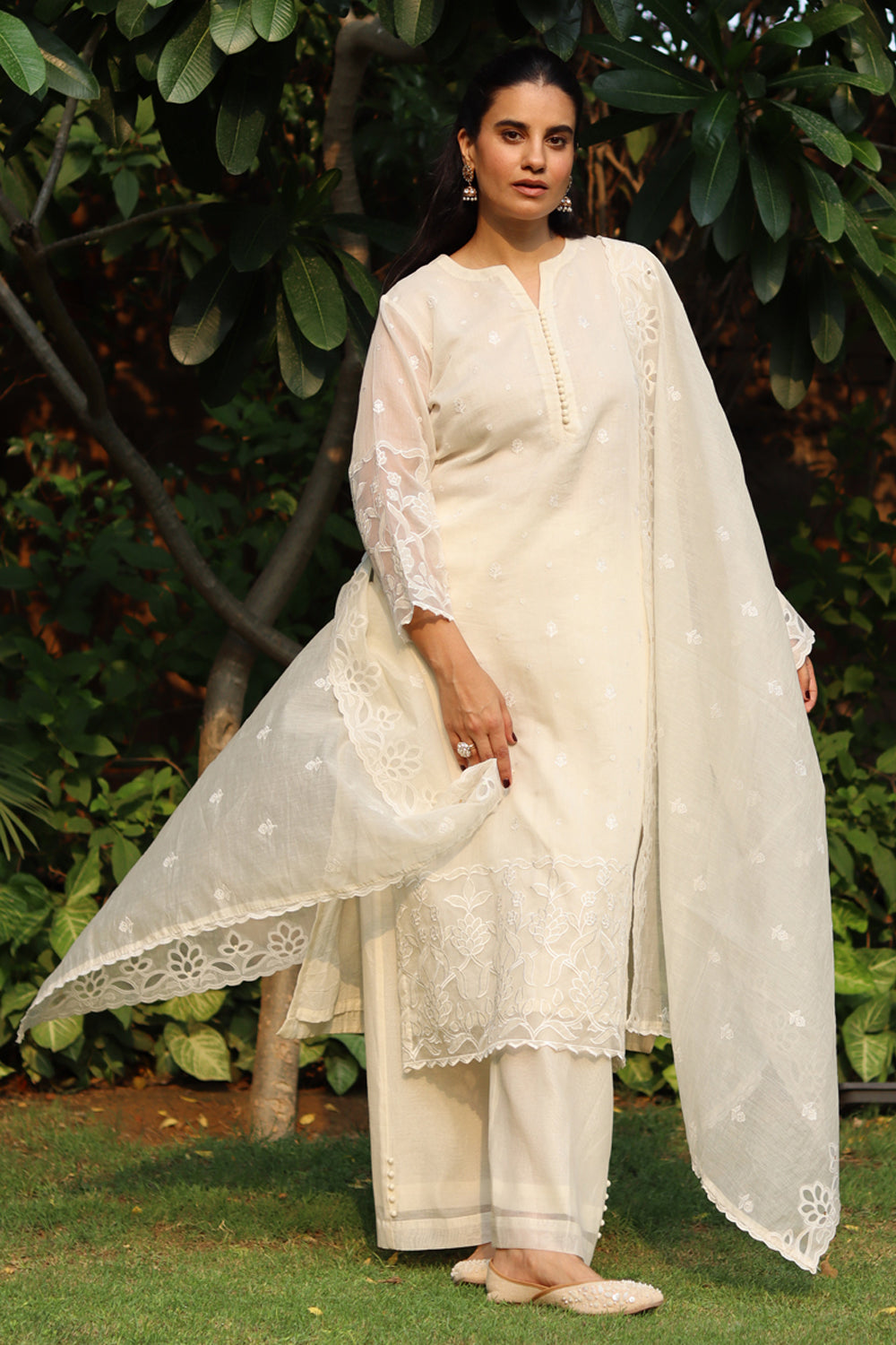 Off-White Embroidered Kurta Pants Set