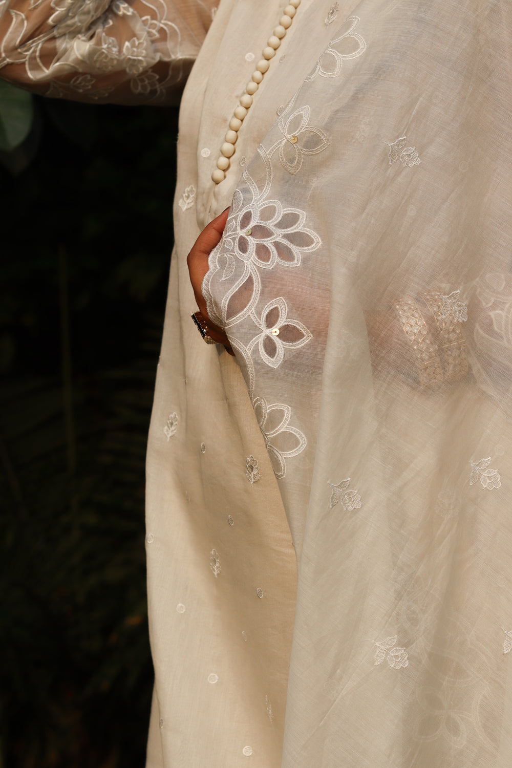 Off-White Embroidered Kurta Pants Set