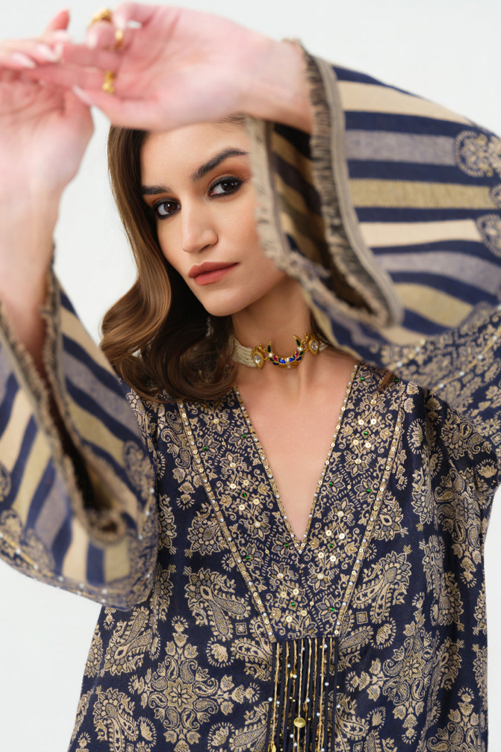 Zia Embroidered Shawl Kaftan (Navy Blue)