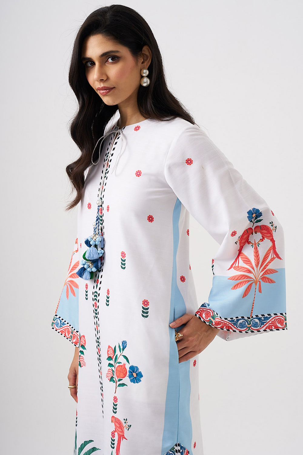 Palma Kaftan (White-Blue)